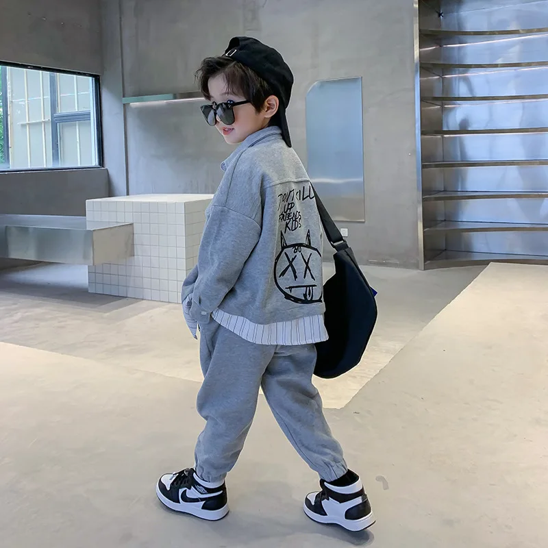 

New style spring autumn Boys printing 2 Pieces Clothing Set coat + pants casual for kids, Picture shows