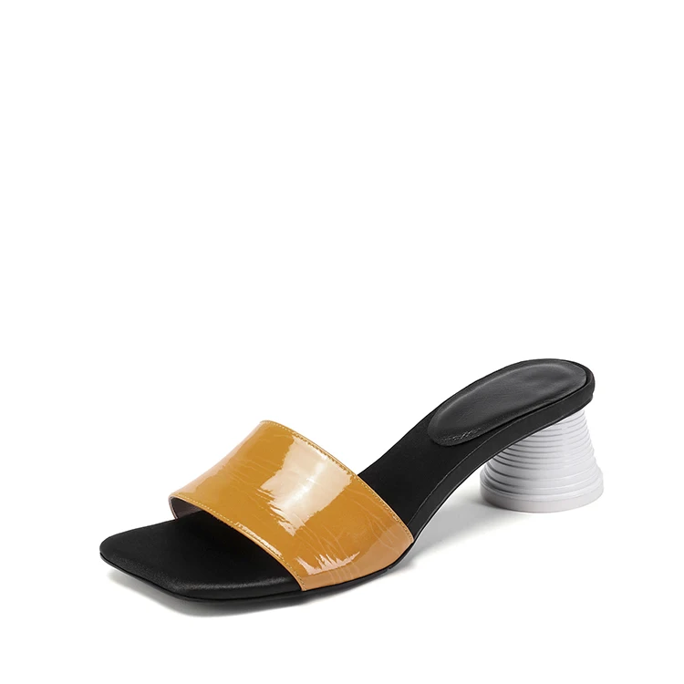 

Open toe black custom slippers for girls real leather women slippers sandals, Black/white