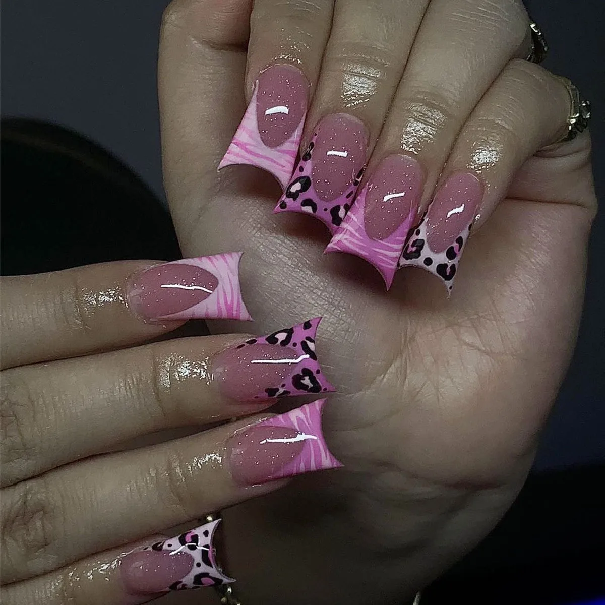 24 Pcs/set wholesale Flare Duckbill Shape Pink Leopard Print French Edge Design Art Nail Tips Press on Nails Wholesale A4-01-11