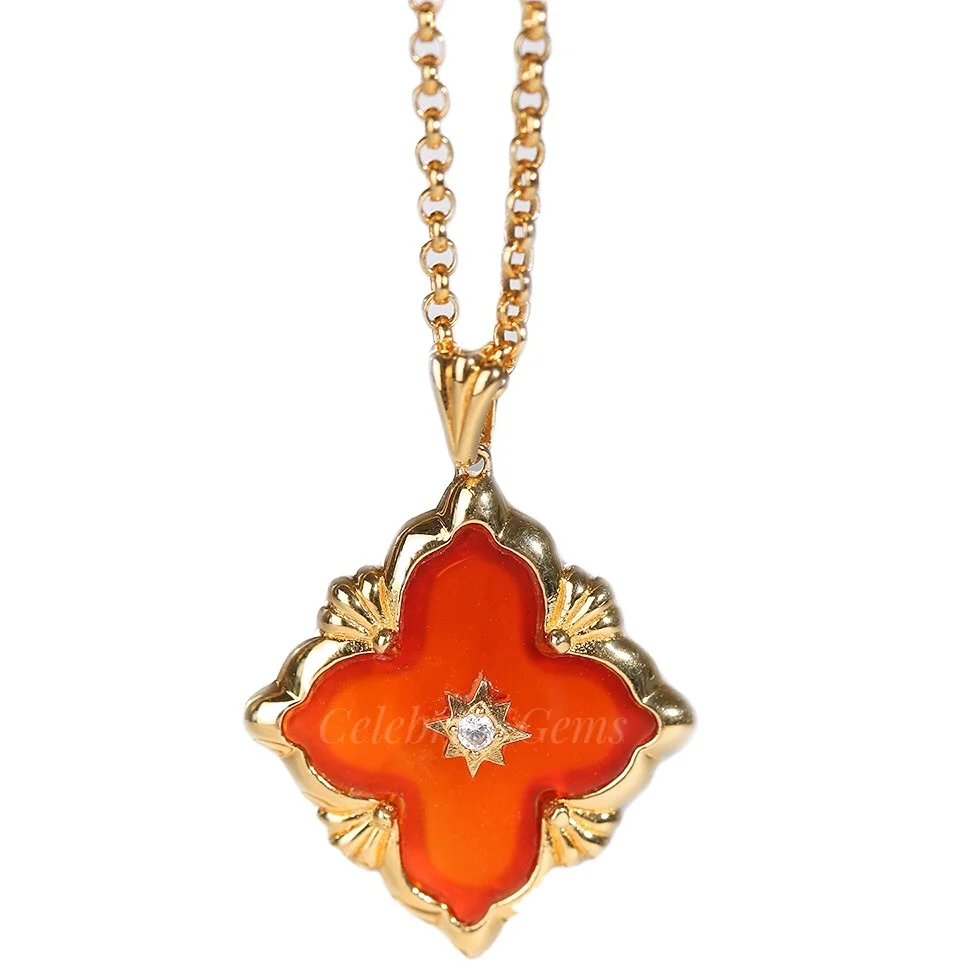 

Delicate Luxurious Red Agate Four-leaf Clover Gold Plated 925 Solid Silver Pendant Necklaces, Red/black/white