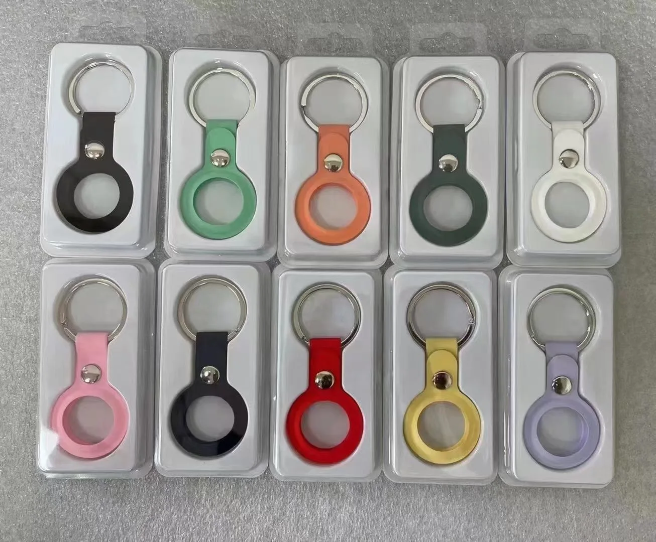 

Silicone Case For AirTags Protective Cover with Keychain, Silicone Sleeve Waterproof Protector Case for AirTags