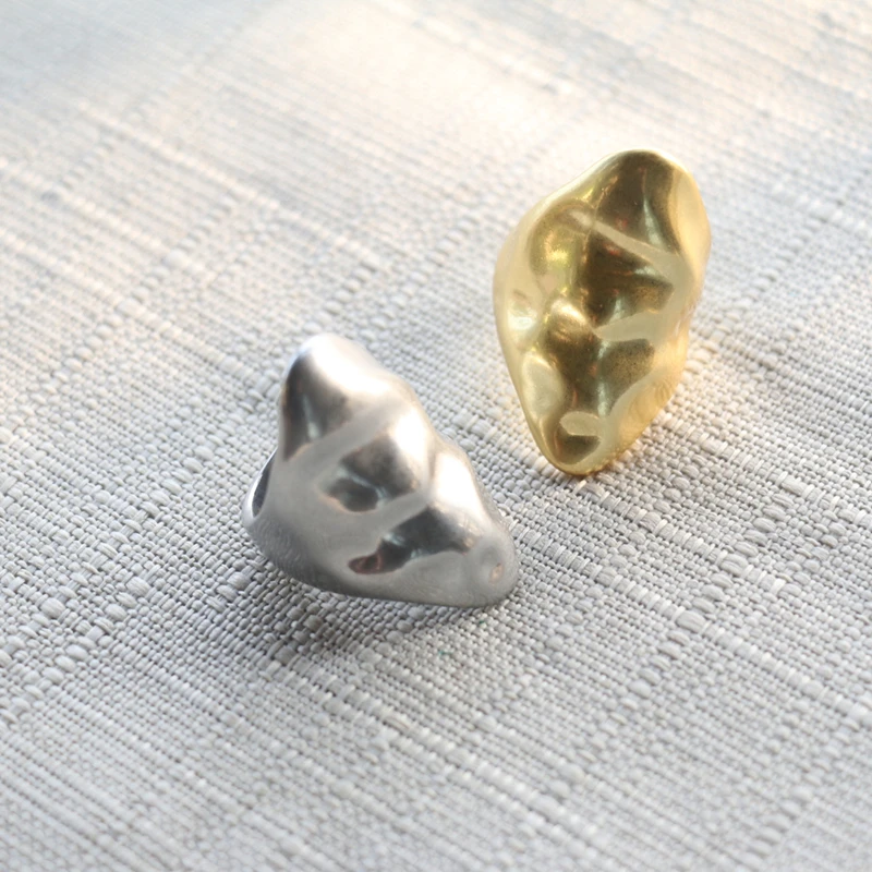 

New K retro metal cocktail wave brass plating of gold ring heavy personality fold act the role ofing is tasted