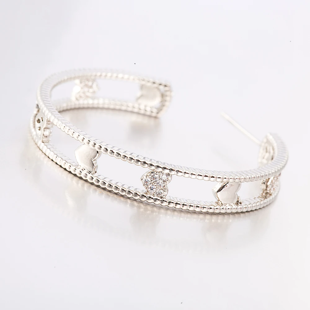 

Huggie Shiny Zircon Customized Hoop Earrings for Woman 2021, Silver&gold