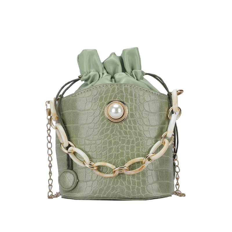 

2021 fashion new Korean crocodile leather handbag PU bucket bag leather chain woman messenger bag