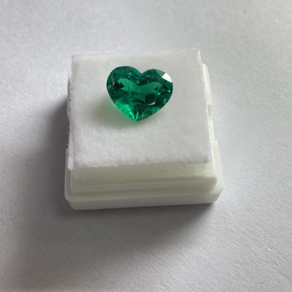 heart emerald (1).JPG