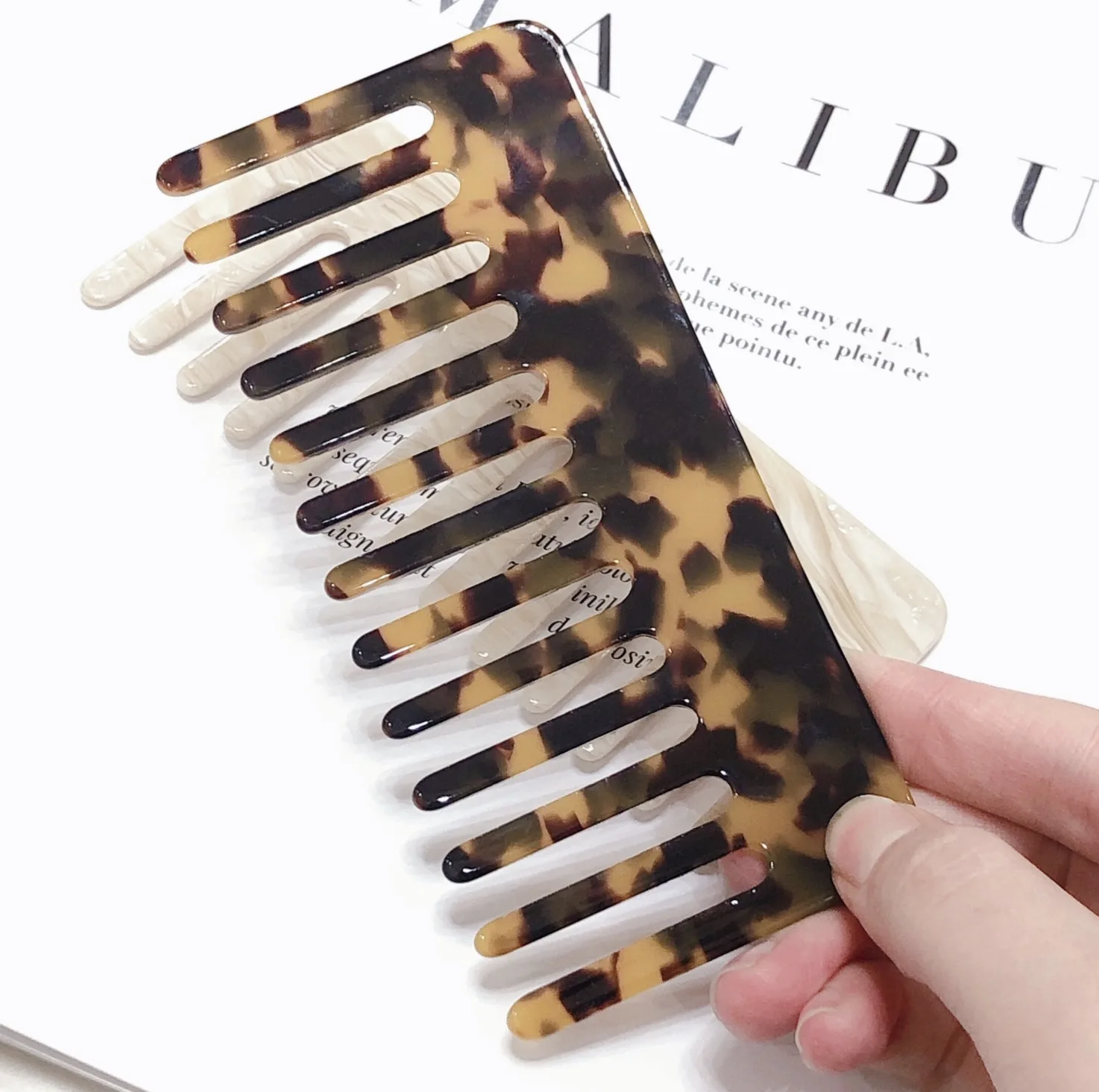 

Custom Logo High Quality Durable Plastic anti-static Multiple Color Hair Comb Wide Tooth Comb
