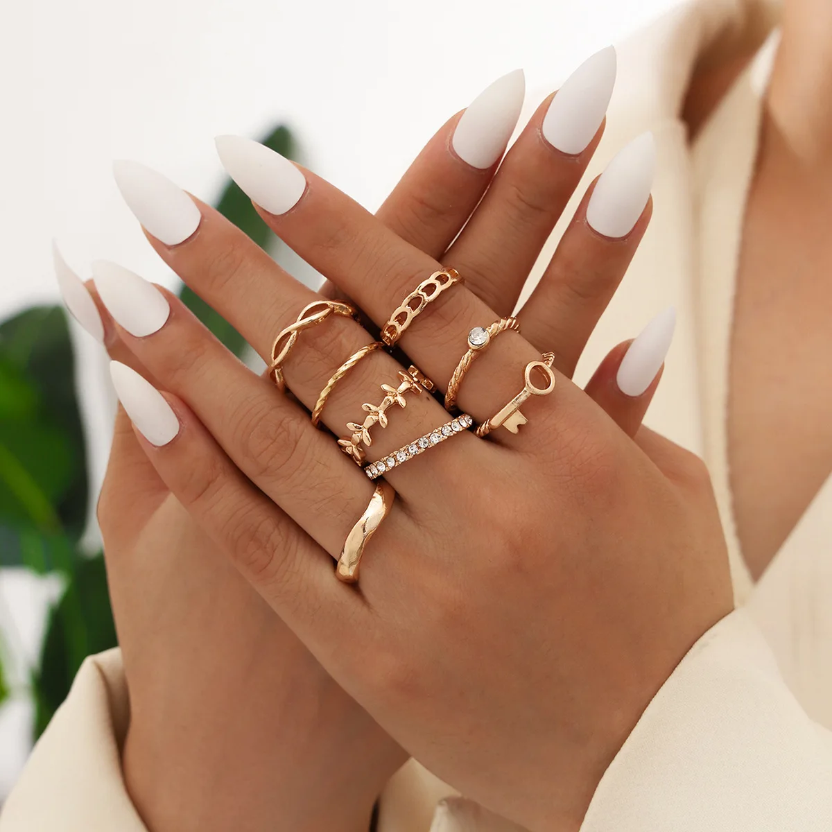 

Simple and luxurious style 8 piece ring set lady ring set for women finger, Gold