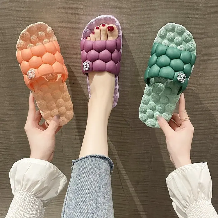 

Fashion EVA Plastic Outdoor Flat Beach Shoes Indoor Massage Soles Women's Slippers