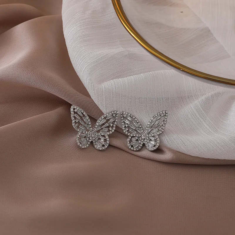 

HOVANCI Korean Glitter Rhinestone 925 Sterling Silver Needle Earrings Minimalist Butterfly Delicate Stud Earrings Jewelry
