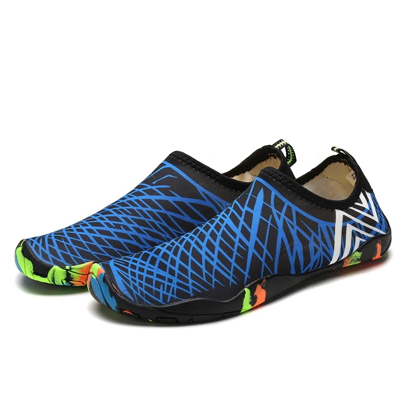 

Swimming beach water shoes barefoot quicky dry super light shoe body plastic summer water wading shoes, Picture showed