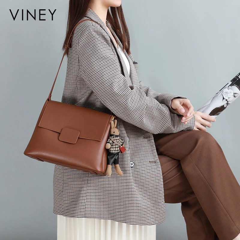

Viney Wholesale Factory Direct Custom Simple Fashionable Ladies Genuine Leather Crossbody Bag, Caramel