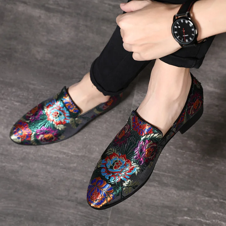 

c11397a Chinese style men big size embroidery slip on dress shoes