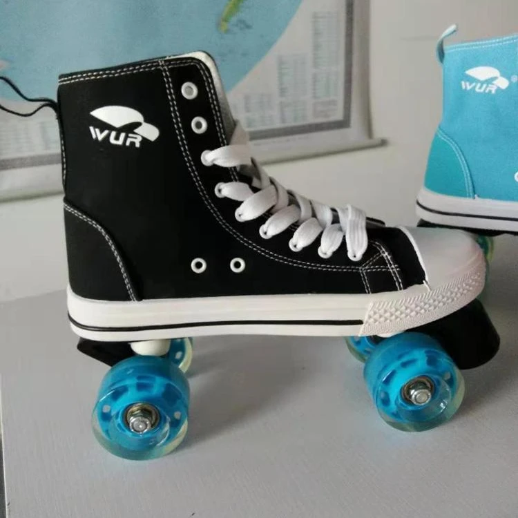 
Good Quality Casual canvas Shoes Quad Roller Skate with Light PU Wheel Flashing Roller Skates 