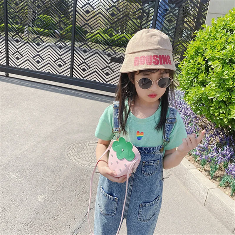 

Children's Small Strawberry PU Messenger Bags Baby Kids Cute Girls Coin Purse Shoulder Bag, As the picture display