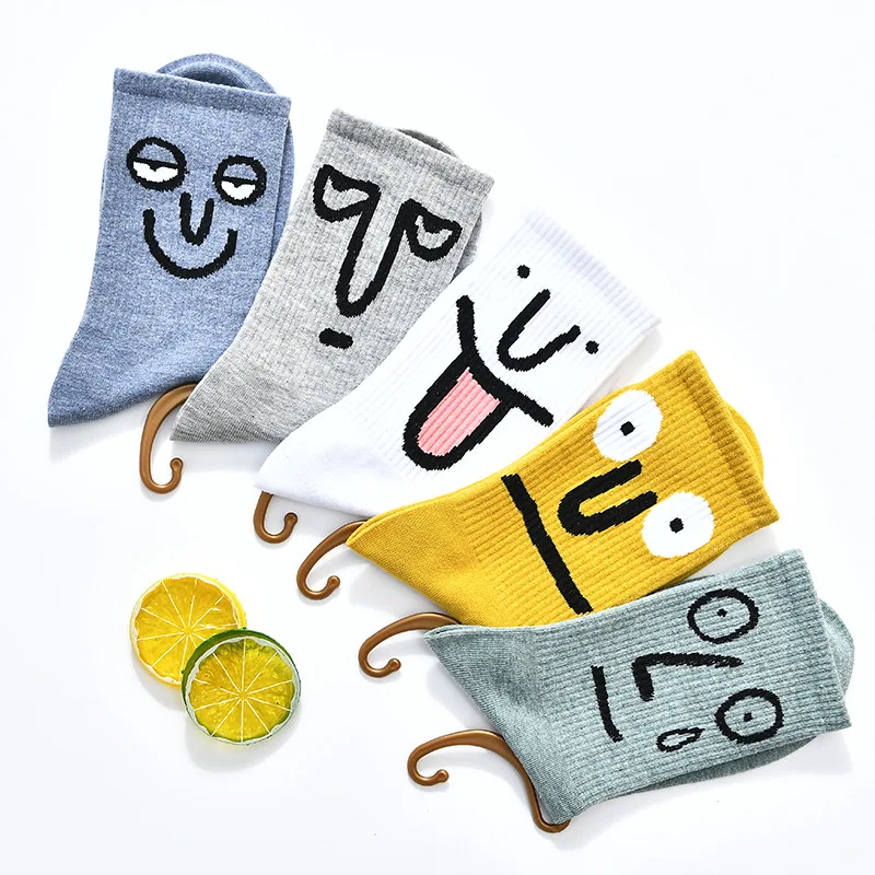 

Funny happy women's socks autumn and winter new style Japanese Korean version funny smiley face socks INS college trend, As picture