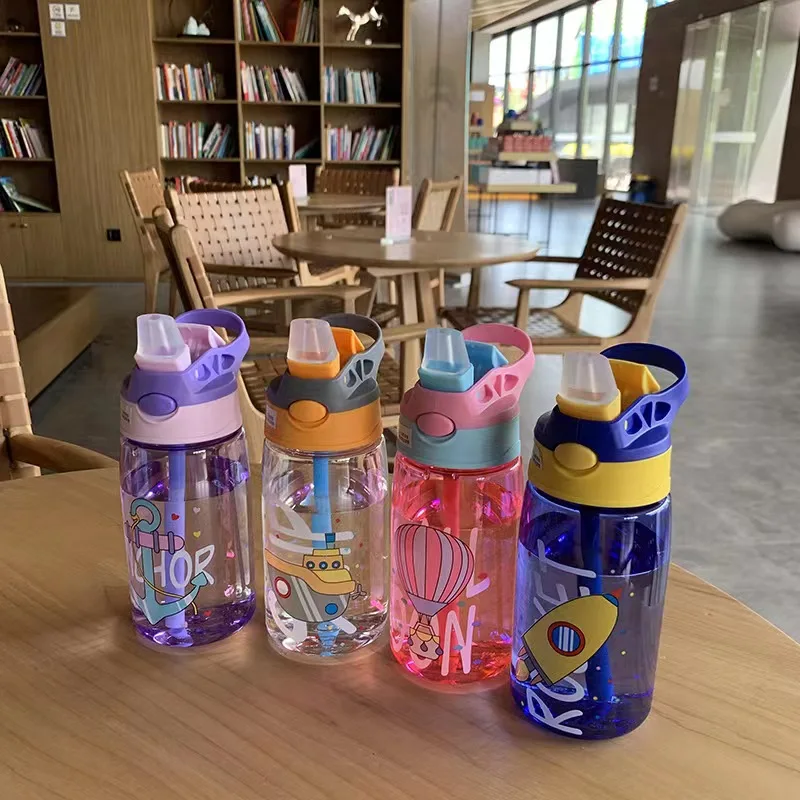 

Plastic cups cartoon children's straw water bottle strap summer high-value girl student kettle bounce wholesale bottle