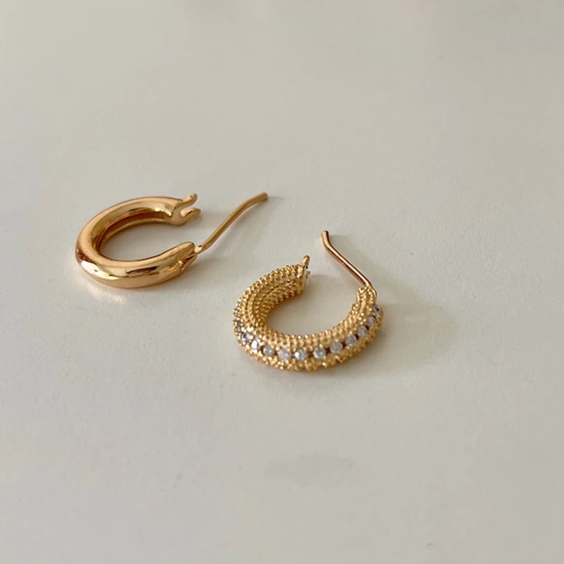 

15mm Asymmetric Cubic Zirconia Small Hoop Earrings Polished 14K Gold Earrings for Women Korean Plain Minimalist Luxury Jewelry