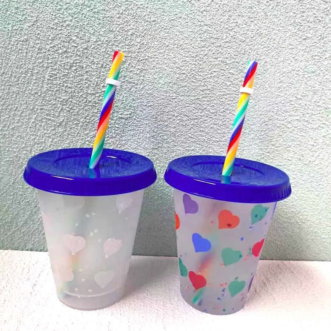 

amazon hot sell leaking proof 24oz recycled PP heart colour changing cup black with straws lids, Pastel/ translucent