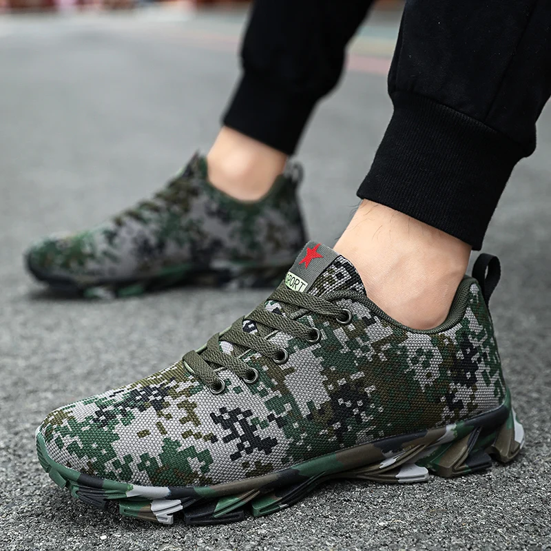 

Men's military training shoes casual comfortable sports running shoes, 3 colors