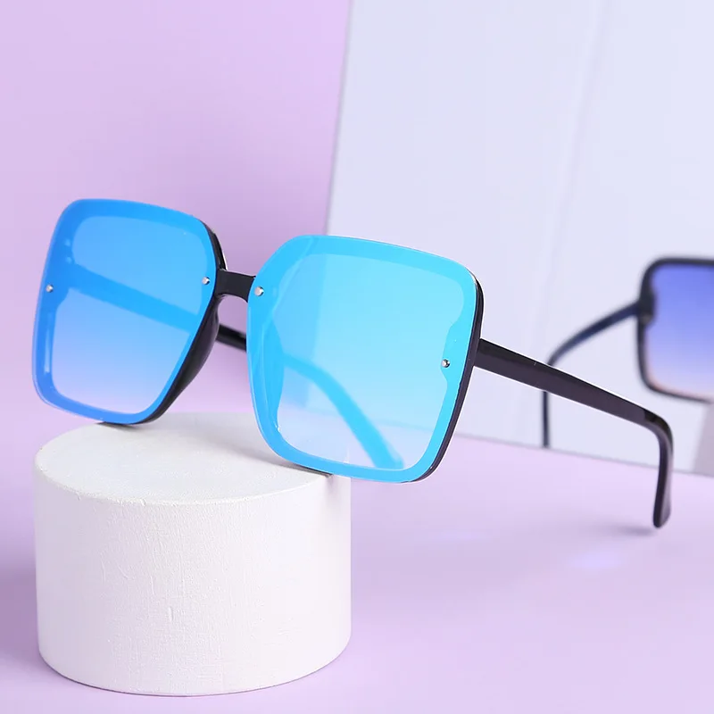 

2021 Newest Square Oversized Big Frame Sun Glasses Fashion Custom Vintage Sunglasses For Men And Women