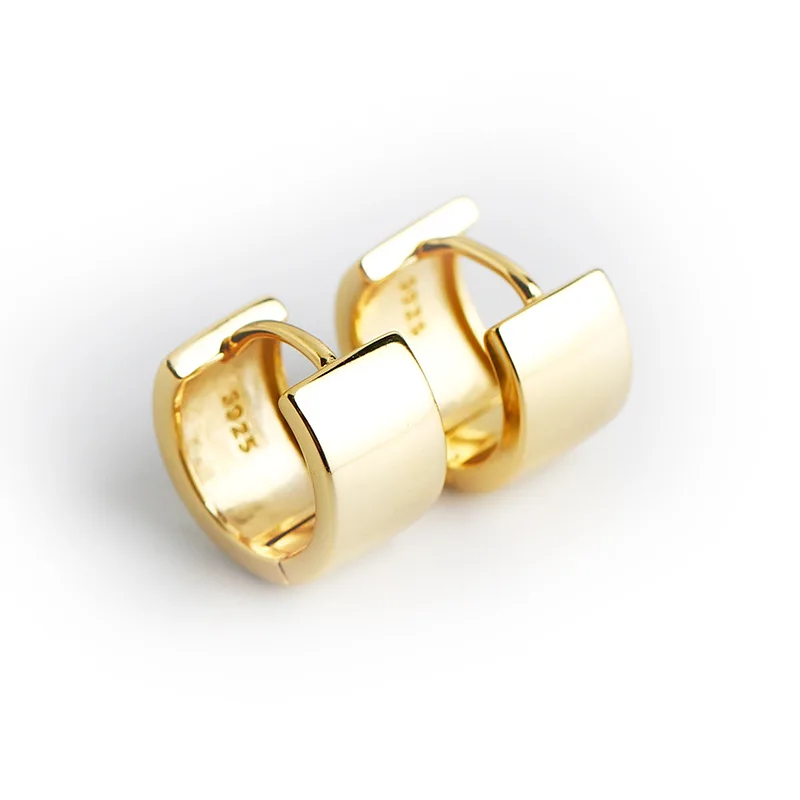 

Luxury 925 Sterling Silver Wide Plain Hoop Huggie Earrings Gold Plated S925 Sterling Silver Wide Circle Clip on Earrings