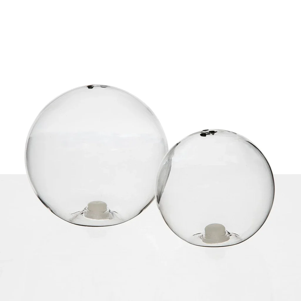 

Hand Blown Clear Borosilicate Glass Globe Salt and Pepper Shakers with Rubber Stopper, Transparent