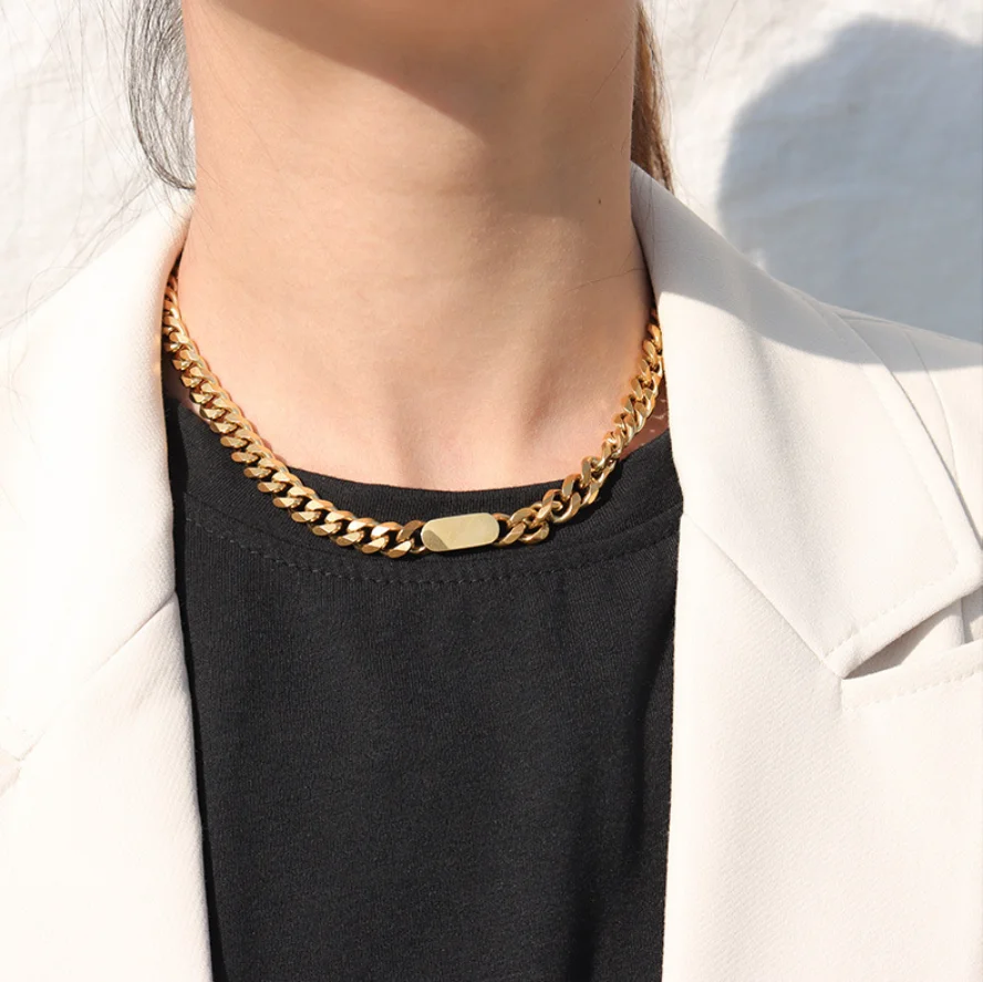 

Simple 18K Gold Plated Necklace Set Women Stainless Steel Necklace And Bracelet Set