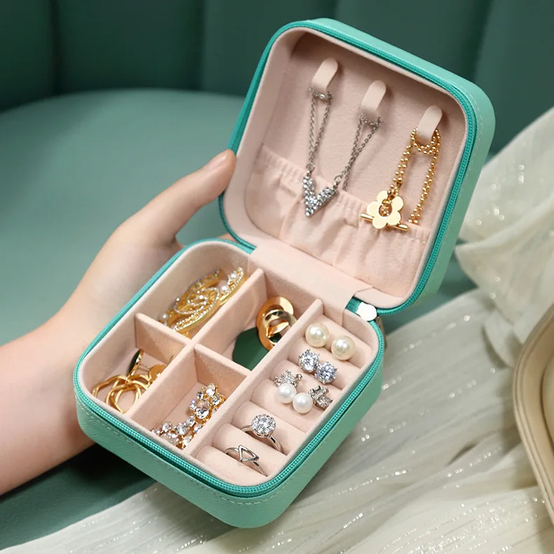 

DS054 Necklace Ring Storage Organizer Mini Organizer Portable Display Storage Case Small Leather Travel Jewelry Box, As picture