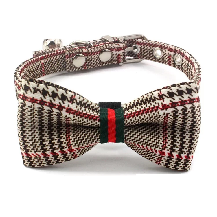 

Factory Wholesale Luxury Dog Accessories High-end Classic Flower Bowknot Bell Brand Designer Pet Cat And Dog Collar