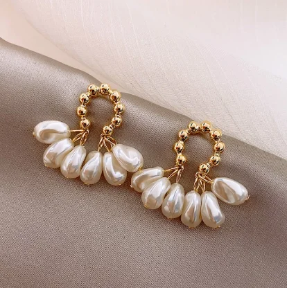 

Fashion Temperament Personality Pendant Earrings Pearl Earrings for Women