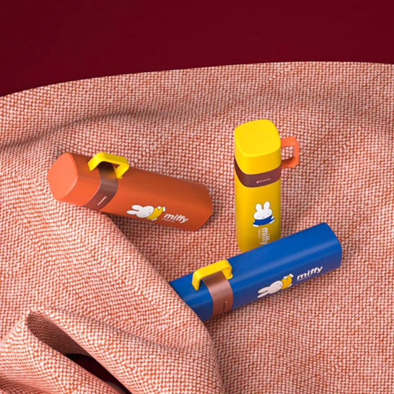 

MIFFY MIPOW Lipstick Power Bank Built Cable & USB-Docking Portable Charger Compact External Battery for iPhone