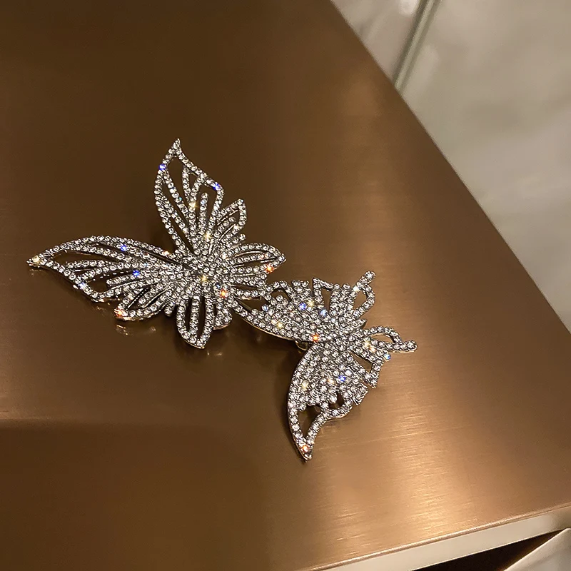 

fashion trendy crystal butterfly brooch women