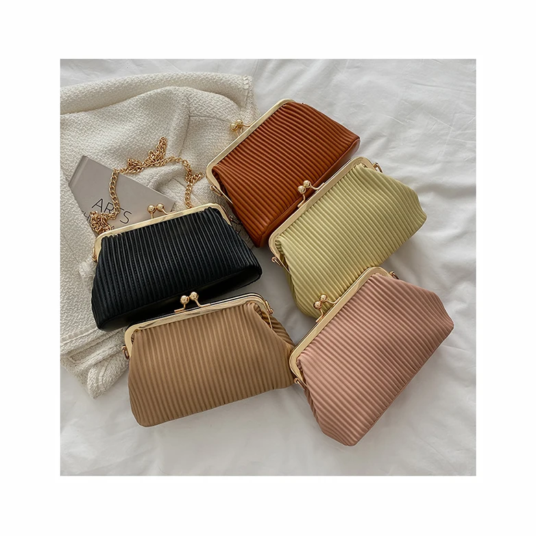 

Striped Ladies PU Clip Evening Clutch Bags 2021 Chic Luxury Women Ins Chains Shell Purses Fall Winter Clutch Women Hand bags