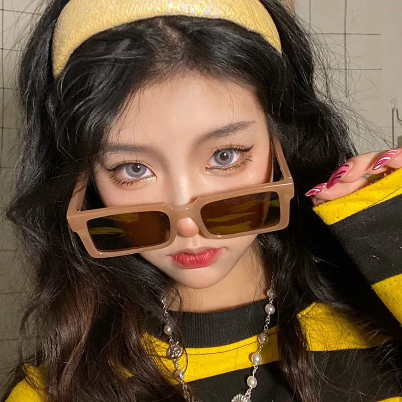 

MJ-0133 The New 2021 Ins In Europe And The Personality Hinge Sunglasses Tides Street Shot Square Metal Womens Sunglasses Trendy