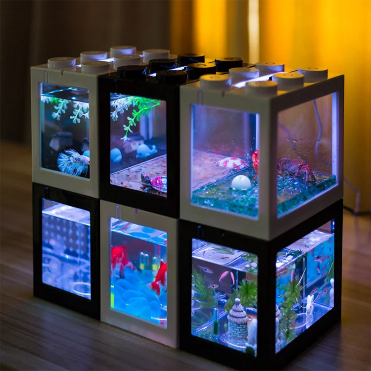

USB Remote control connection LED lamp mini aquarium betta fish tank Transparent creative tabletop building block fish tank, As shown in figure