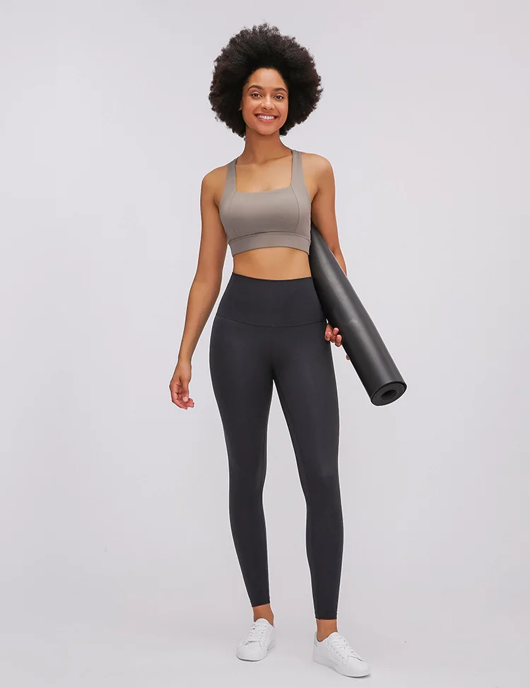 

Aola brazilian activewear fashionable sports bra and leggings, Black/blue/pink