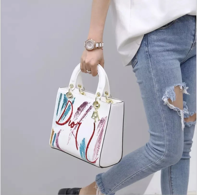 

2021 sequin embroidery PU bag portable diagonal bag European and American ladies bags handbag, As the picture