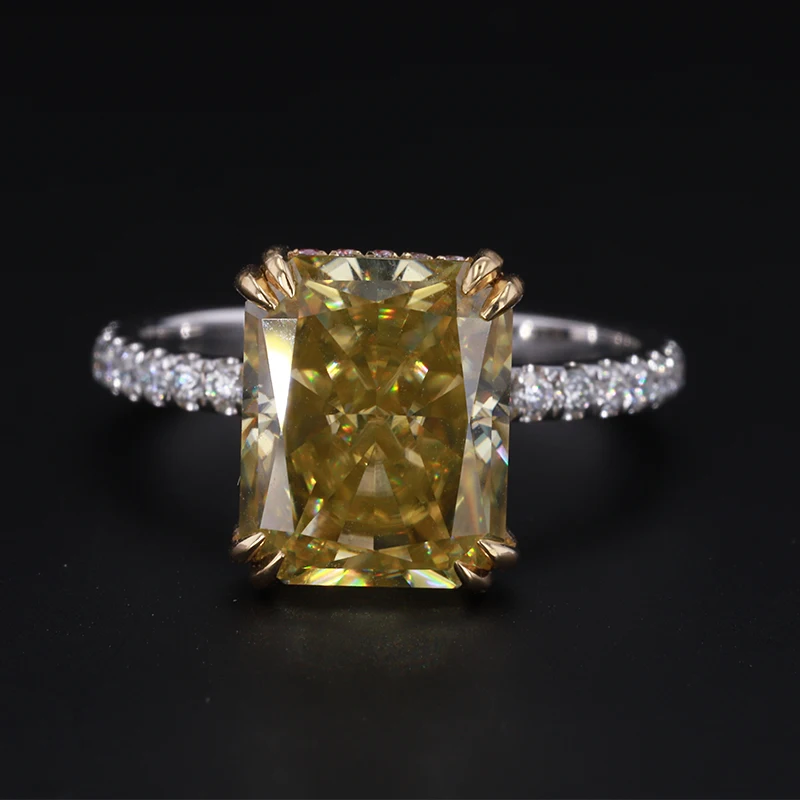 

Rectangle Shape Moissanite 18k White Gold Moissanite Ring Engagement Rings