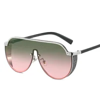 

2020 Metal rivet Sunglasses New fashion Retro Glasses Factory Wholesale women Conjoined lenses Sun glasses