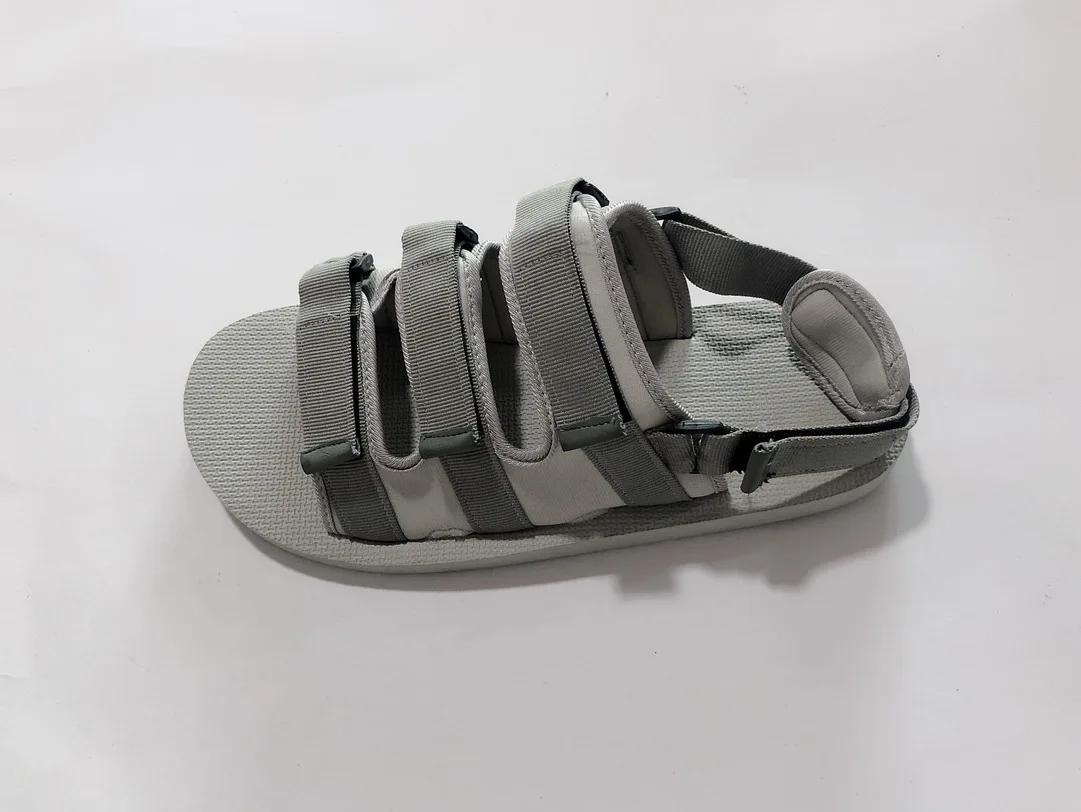 Hot Sales Fashionable Hot Sales New Design Cheap Sport Beach Shoes Mesh New Arrival Men Sandal