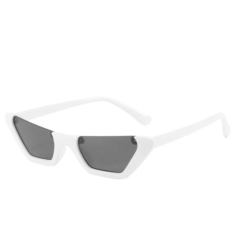 

Vintage New Style Popular Plastic Frame Wacky Design Small Cat Eye Woman Sunglasses, 5 colors