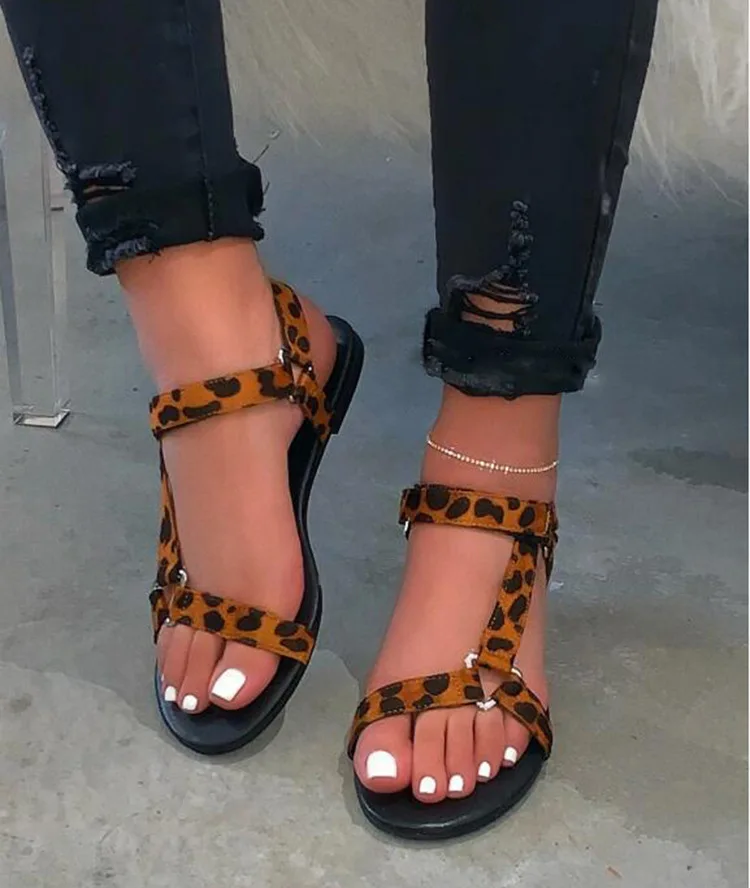 

Hot Selling Fashion Ladies Sandals Plus Size Leopard Print Color Blocking Open Toe Ankle Strap Women Flat Sandals