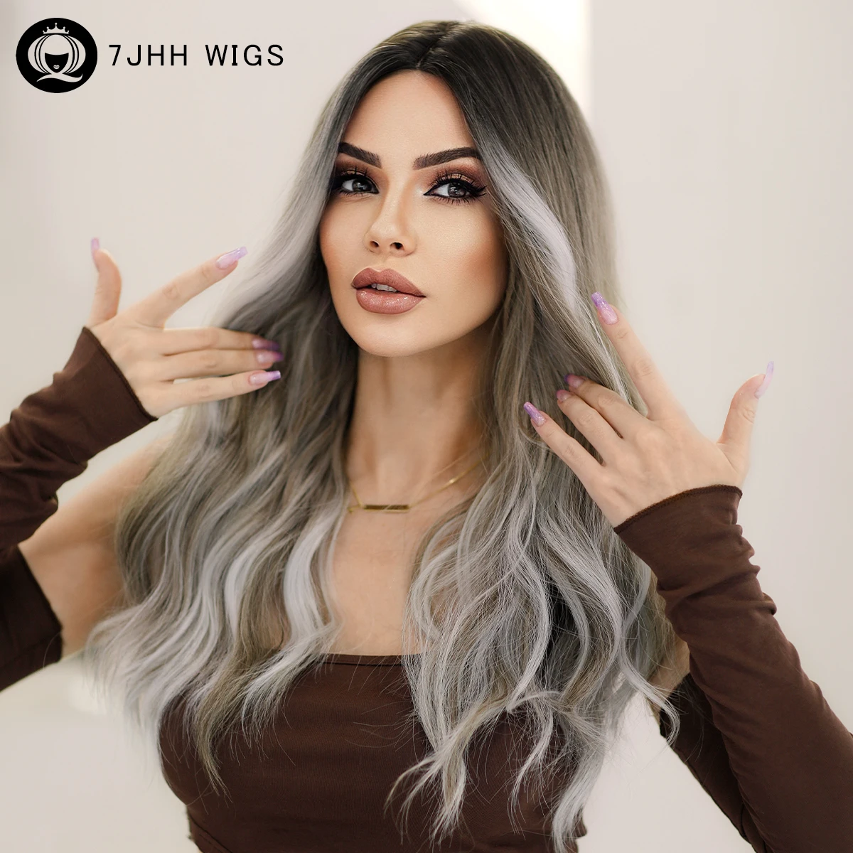 

Highlights Gray Long Wavy Wig Light Ombre Gray Middle Part Synthetic Heat Resistant Wig for Women Curly Hair Wig 24 Inches