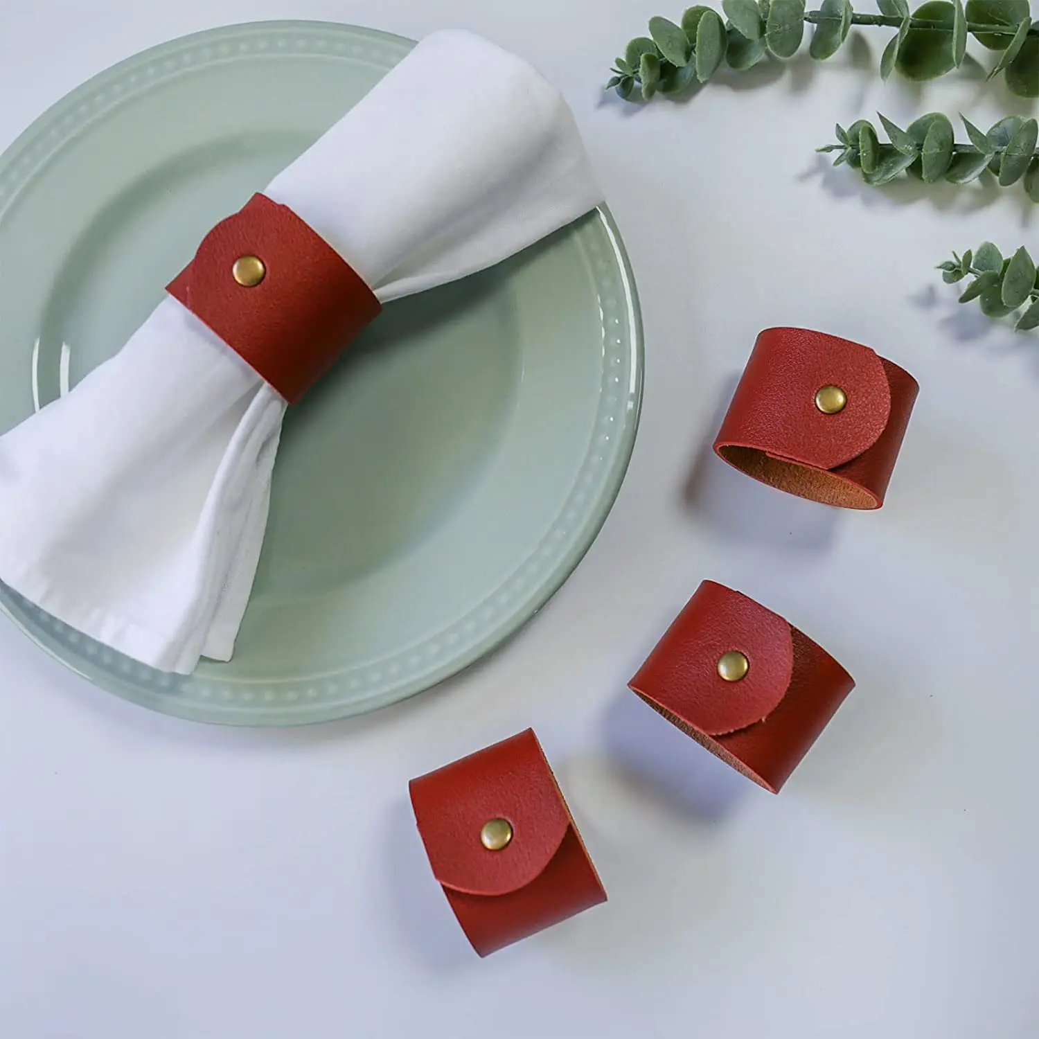 

2022 New Leather Napkin Rings Handmade Farmhouse Napkin Holders Napkin Buckle for Wedding Party Dinner Table Decor