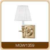 brass design wall lamp