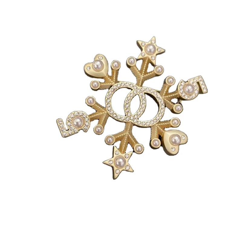 

Designer jewelry famous brands Classic CC style star women brooch designer brooches, Yellow color