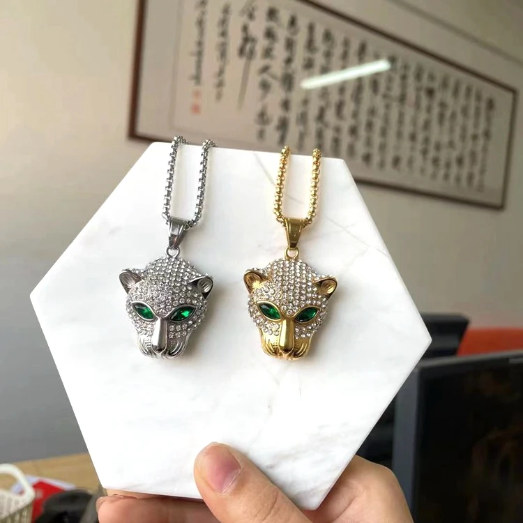 

New hip hop copper inlaid green diamond eyes leopard pendant fashion brand jewelry men and women necklace