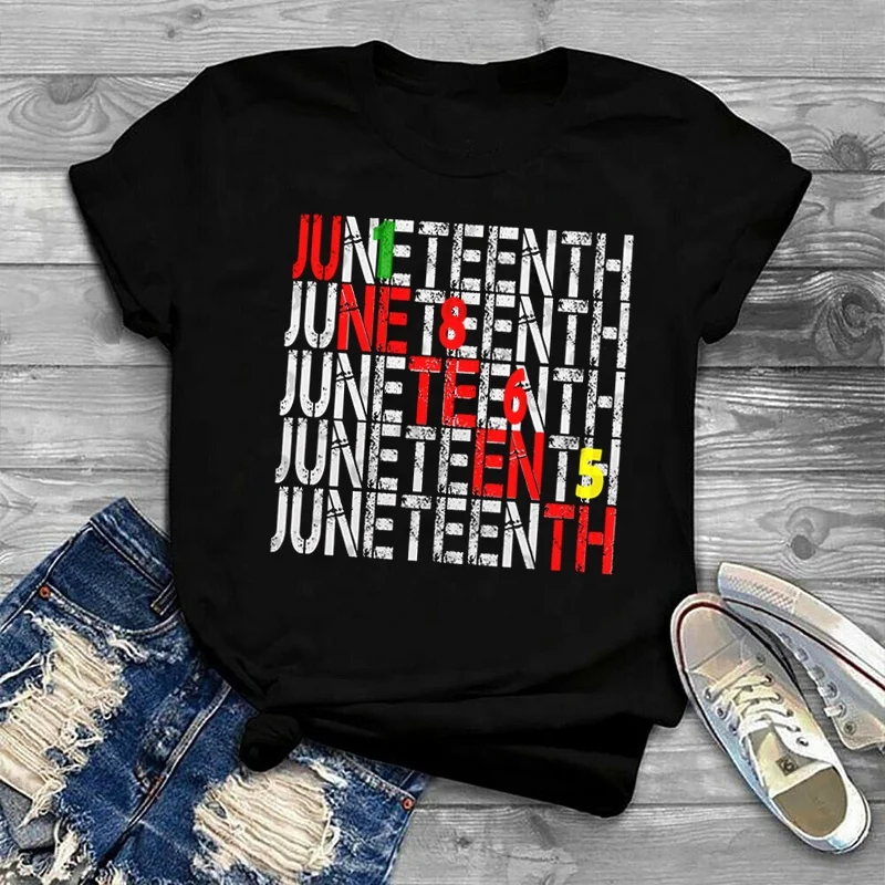 

Wholesale Afro Girl Juneteenth Print T-Shirt Custom Logo Loose Fit Oversized Graphic Ladies Tshirt, Black white gray dark blue red