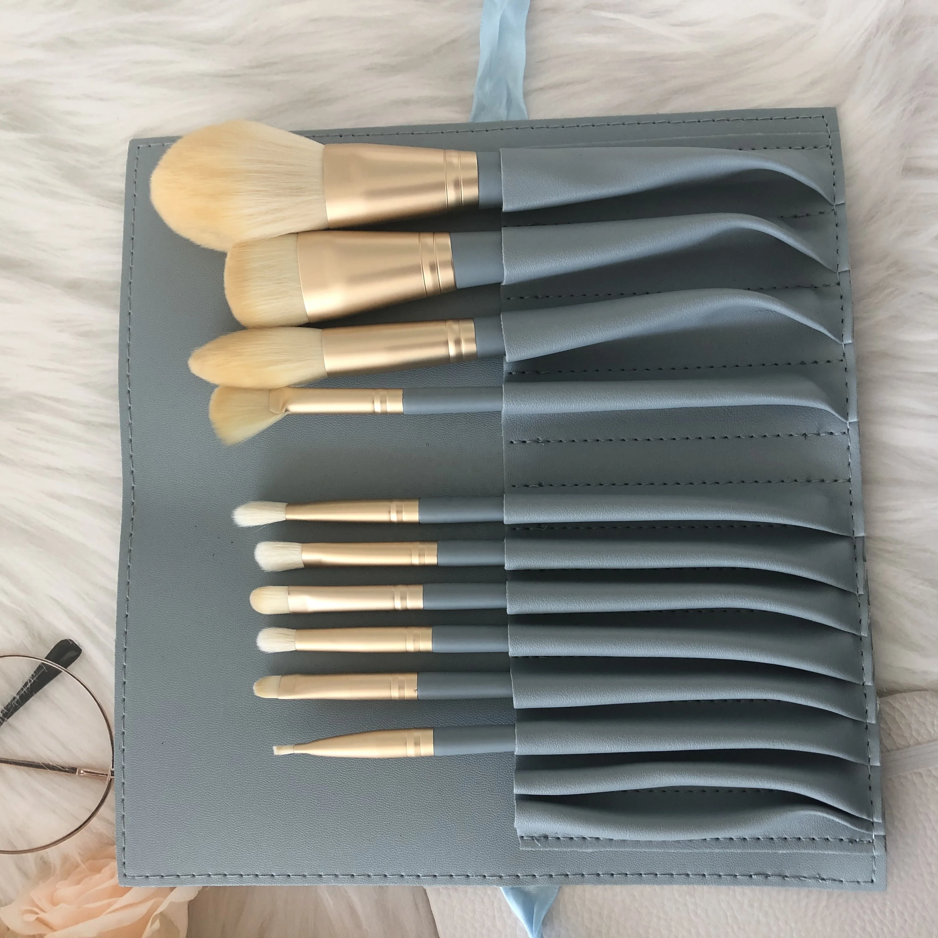 

Profession Custom Blue Natural Goat Hair Makeup Brushes Set 10pcs Eyeliner Eyebrow Eye Shadow Brow Set Of Brushes Make Up