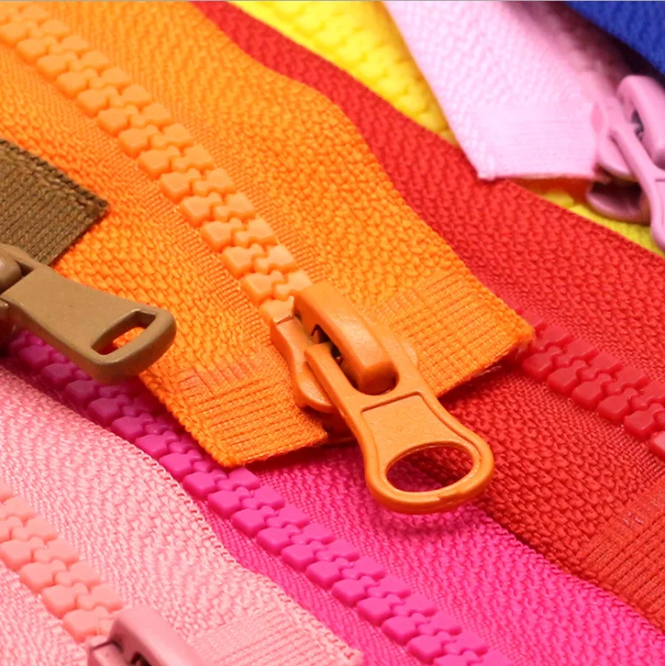 

New Design Custom Puller Recycle Sustaionable Nylon Reversed Zipper, Customize